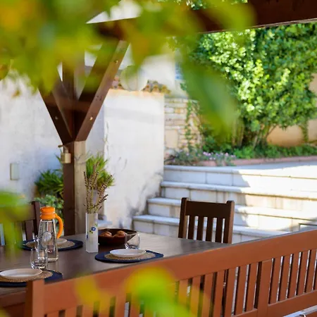 Sabina Mit Zwei Und Pool By Interhome Σπίτι διακοπών