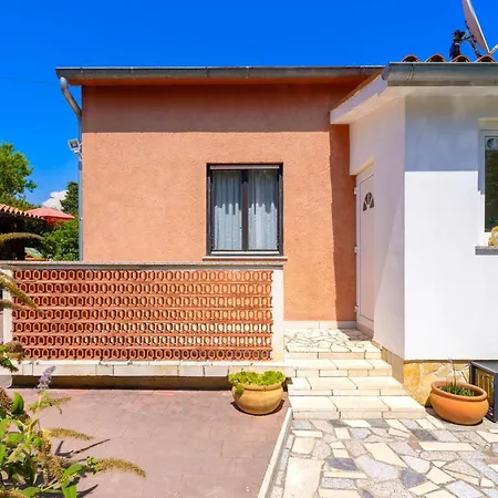 Sabina Mit Zwei Und Pool By Interhome * Πούλα