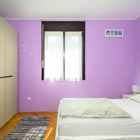 Σπίτι διακοπών Sabina Mit Zwei Und Pool By Interhome