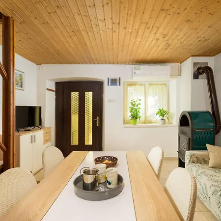 Sabina Mit Zwei Und Pool By Interhome Πούλα