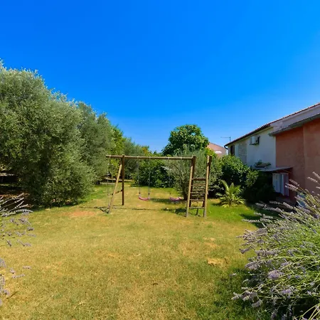 Σπίτι διακοπών Sabina Mit Zwei Und Pool By Interhome *